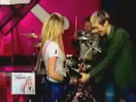 bscap0417 - Avril Lavigne - The best damn thing Commercial