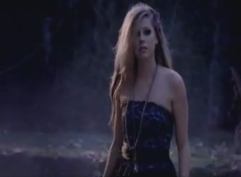 bscap0757 - Forbidden Rose - Avril Lavigne fragrance - COMMERCIAL