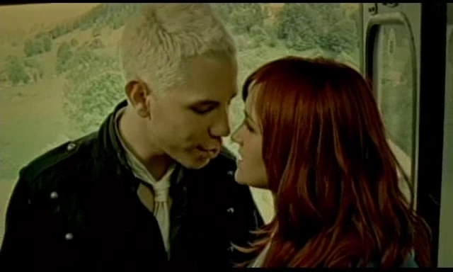 1747 - RBD - Besame Sin Miedo Hit