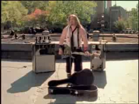 bscap0869 - Avril Lavigne TV Commercial