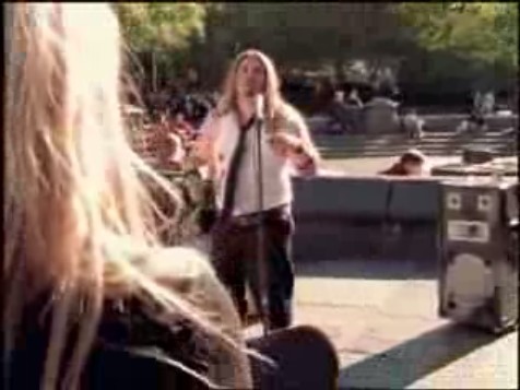 bscap0894 - Avril Lavigne TV Commercial