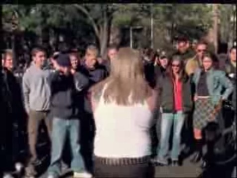 bscap0919 - Avril Lavigne TV Commercial