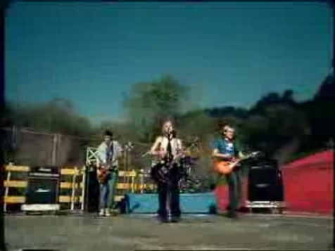 bscap0937 - Avril Lavigne TV Commercial