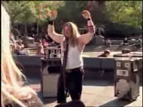 bscap1005 - Avril Lavigne TV Commercial