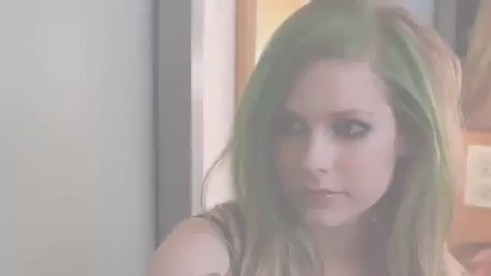 bscap0009 - Avril Lavigne backstage interview on Oprah - part 1