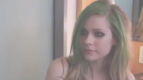 bscap0496 - Avril Lavigne backstage interview on Oprah - part 1