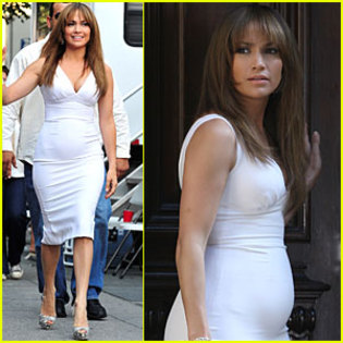 Just_Jared_Shows_32703_jennifer_lopez_baby_bump_watch