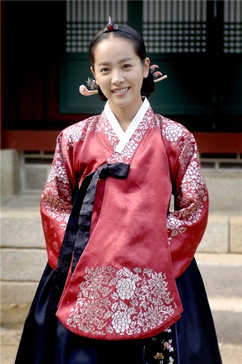 20080410 - Imbracamintea coreenilor din diferite perioade