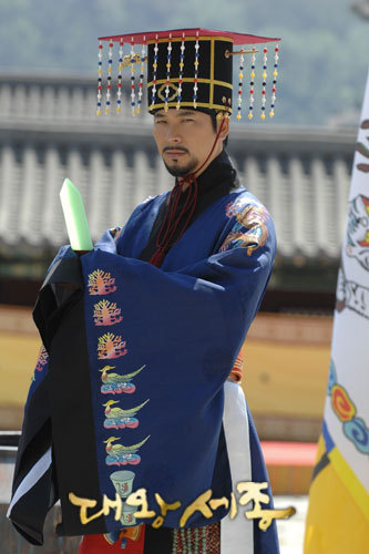 20081010 - Imbracamintea coreenilor din diferite perioade