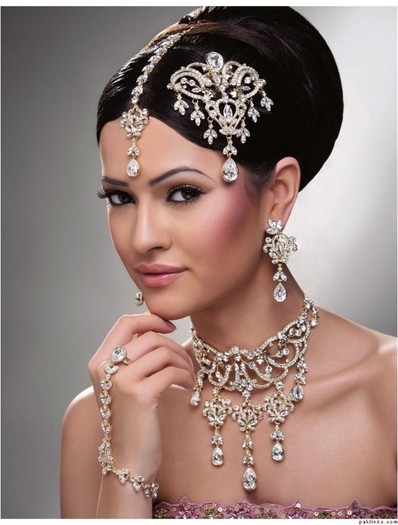 Bridal-Makeup-Ideas3 - Podoabe indiene1