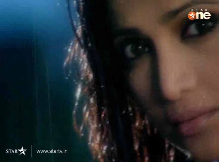 0QchY - DILL MILL GAYYE KaSh As ArSh Panchgani Rain Scene Caps I