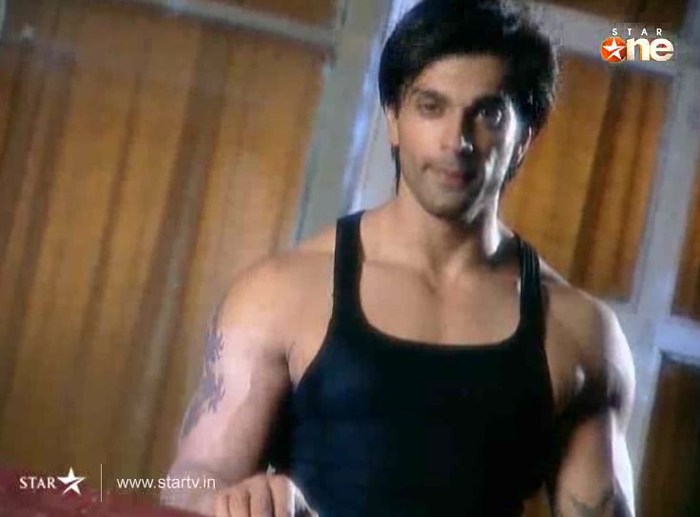 2ZQXh - DILL MILL GAYYE KaSh As ArSh Panchgani Rain Scene Caps I