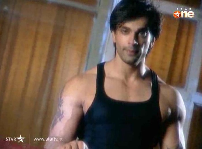 8qCrJ - DILL MILL GAYYE KaSh As ArSh Panchgani Rain Scene Caps I