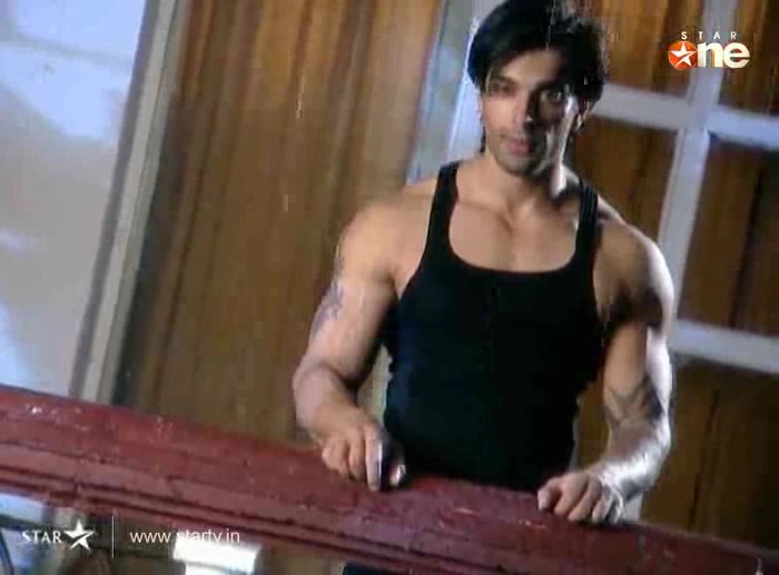 KeomN - DILL MILL GAYYE KaSh As ArSh Panchgani Rain Scene Caps I