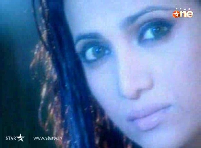 SHKWE - DILL MILL GAYYE KaSh As ArSh Panchgani Rain Scene Caps I