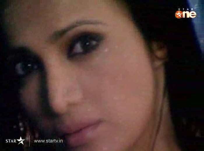 Tf0pJ - DILL MILL GAYYE KaSh As ArSh Panchgani Rain Scene Caps I