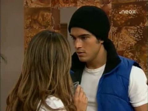 rebelde (702)
