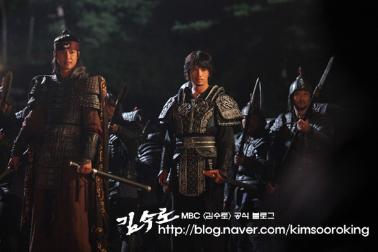 img_7016_kimsooroking[1] - Kim Suro Regele De Fier 2