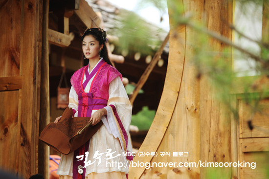 img_6166_kimsooroking[1] - Kim Suro - Regele de Fier 1