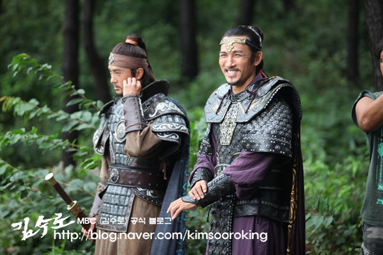img_6307_kimsooroking[1] - Kim Suro - Regele de Fier 1
