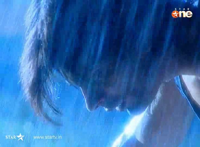 Ae5xr - DILL MILL GAYYE KaSh As ArSh Panchgani Rain Scene Caps I