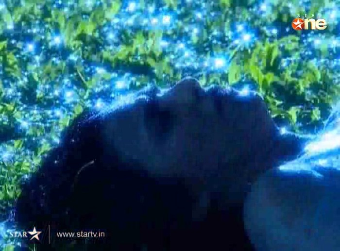 jjdxA - DILL MILL GAYYE KaSh As ArSh Panchgani Rain Scene Caps I