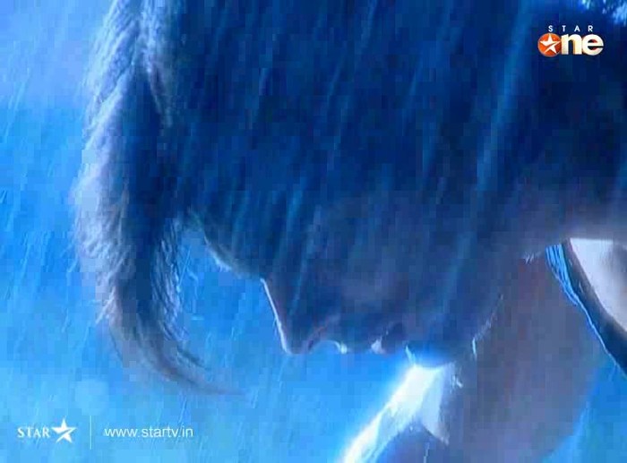 K6jzh - DILL MILL GAYYE KaSh As ArSh Panchgani Rain Scene Caps I