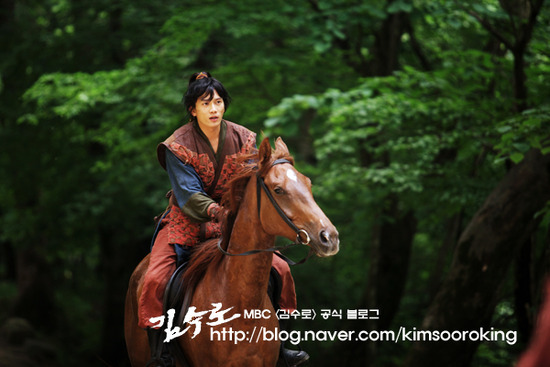 img_0241_kimsooroking[1] - Kim Suro Regele De Fier 2