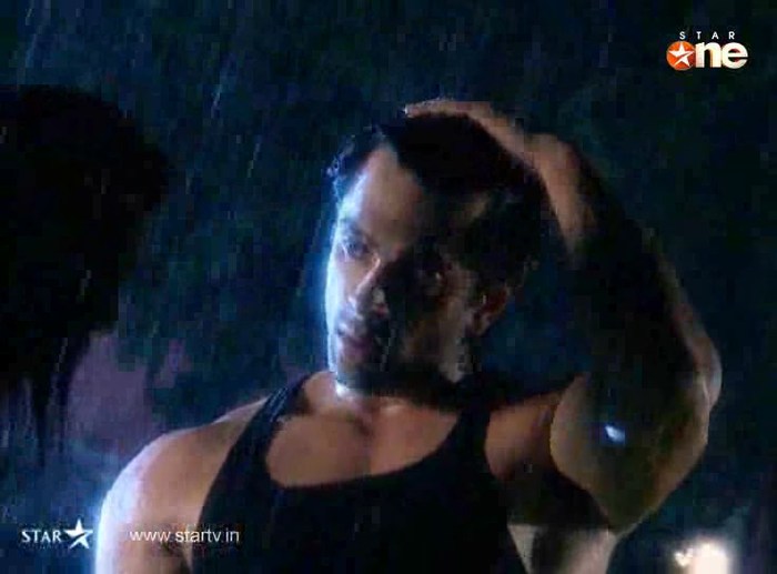 oVoAs - DILL MILL GAYYE KaSh As ArSh Panchgani Rain Scene Caps I