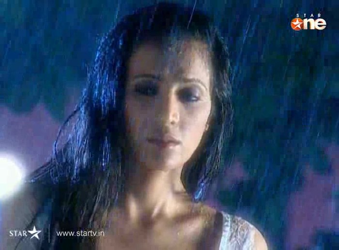 l8B3P - DILL MILL GAYYE KaSh As ArSh Panchgani Rain Scene Caps I