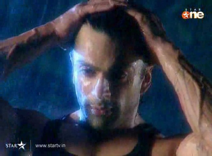 JgUJG - DILL MILL GAYYE KaSh As ArSh Panchgani Rain Scene Caps II