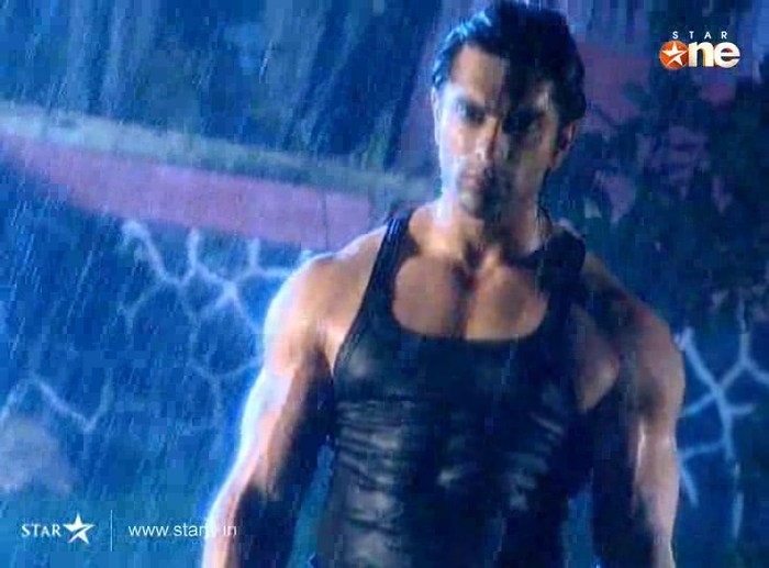 coGZK - DILL MILL GAYYE KaSh As ArSh Panchgani Rain Scene Caps II