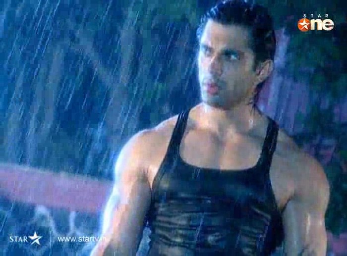 hGpZZ - DILL MILL GAYYE KaSh As ArSh Panchgani Rain Scene Caps II