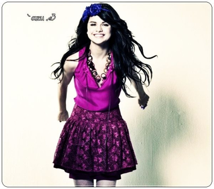 42416865_QORTLTFXU[1] - HAPPY BIRTHDAY SELENA