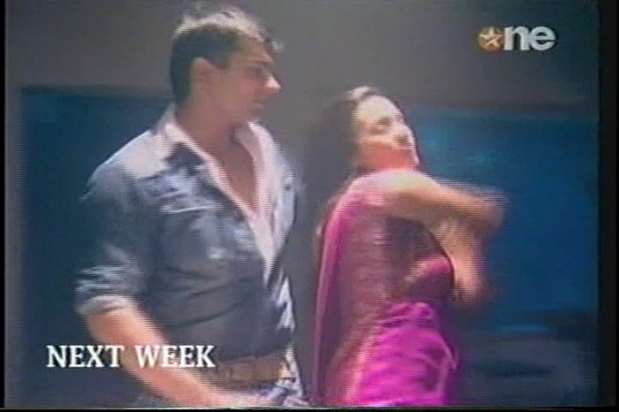 6CSkx - DILL MILL GAYYE Brilliant KaSh Performance Zaara Zaara Touch Me Sequence Pre Cap Scene Kapz