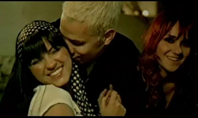 4800 (1) - 000Besame sin miedo photos