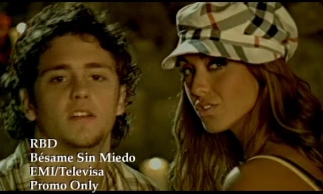 5623 - 000Besame sin miedo photos