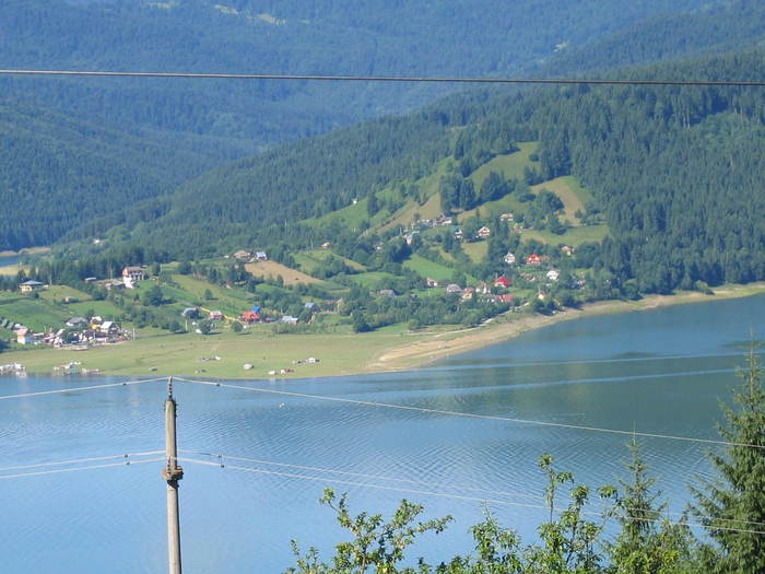 izvorul muntelui - peisaje de unde locuiesc