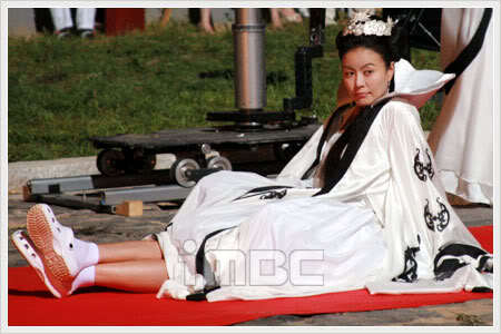 photo_321_1_1_no_67_2 - Printul Jumong - In spatele scenei