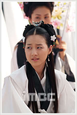 photo_321_1_1_no_68_2 - Printul Jumong - In spatele scenei