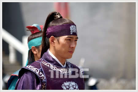 photo_321_1_1_no_138_1 - Printul Jumong - In spatele scenei