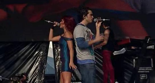 RBD_[Live_In_Brasilia]_2009_DVDRip_Xvid_Audio_Mp3_By_aL444LaN-79 - Brasilia