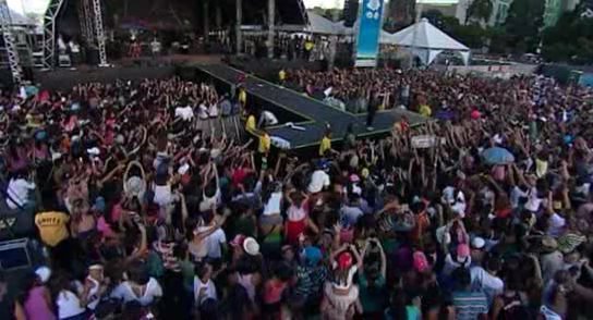 RBD_[Live_In_Brasilia]_2009_DVDRip_Xvid_Audio_Mp3_By_aLLaN-19 - Brasilia