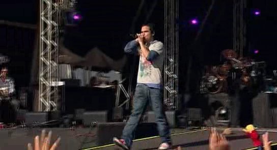 RBD_[Live_In_Brasilia]_2009_DVDRip_Xvid_Audio_Mp3_By_aLLaN-53