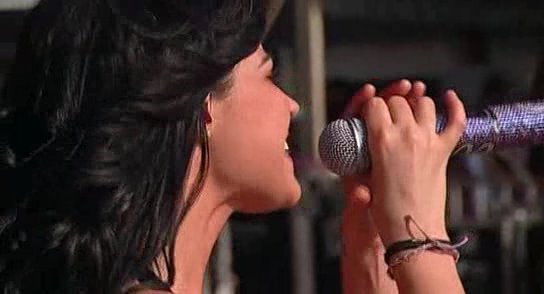 RBD_[Live_In_Brasilia]_2009_DVDRip_Xvid_Audio_Mp3_By_aLLaN-118 - Brasilia