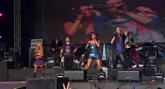 RBD_[Live_In_Brasilia]_2009_DVDRip_Xvid_Audio_Mp3_By_aLLaN-133 - Brasilia