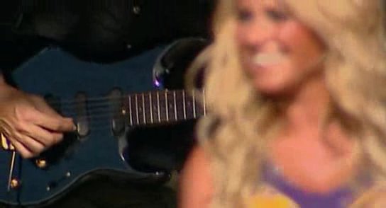 RBD_[Live_In_Brasilia]_2009_DVDRip_Xvid_Audio_Mp3_By_aLLaN-147 - Brasilia
