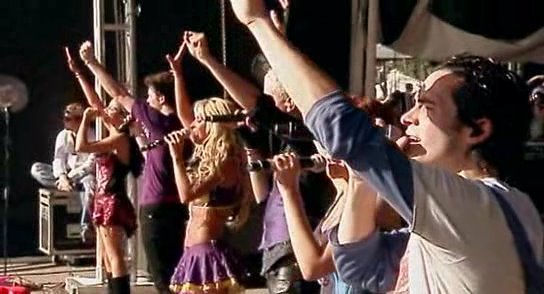 RBD_[Live_In_Brasilia]_2009_DVDRip_Xvid_Audio_Mp3_By_aLLaN-9555553