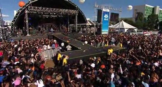 RBD_[Live_In_Brasilia]_2009_DVDRip_Xvid_Audio_Mp3\'\'\'_By_aLLaN-132