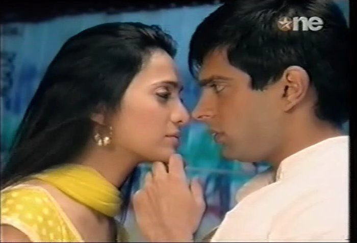 267701_130466667034722_100002141692772_227241_3533729_n - xxKaran Singh Grover si Shilpa Anandxx